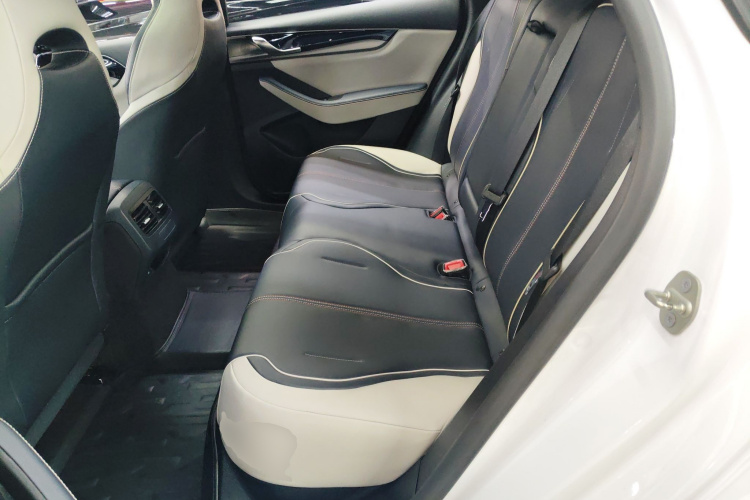 比亚迪 秦PLUS 2021款 EV 500KM 豪华型中控内饰21