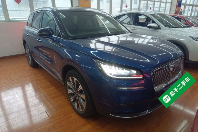 林肯 冒险家 2022款 2.0T 两驱尊雅版车身外观3