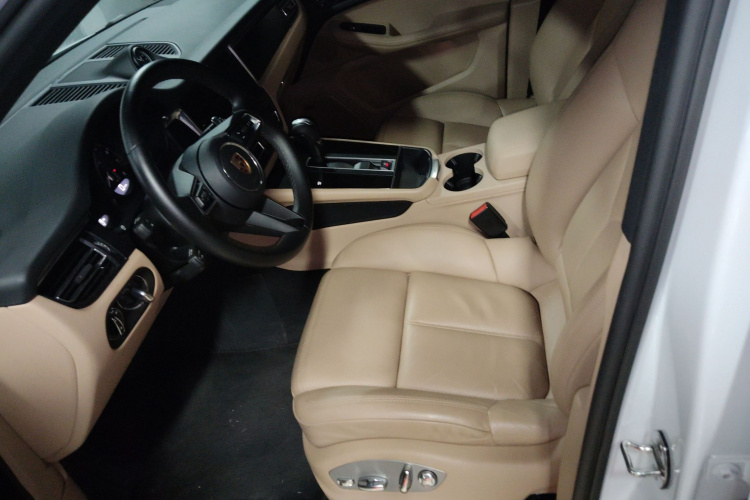 保时捷 2023款 Macan 2.0T局部细节19