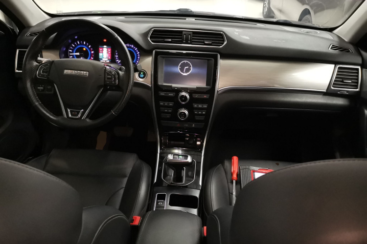 哈弗H2 2018款 创享版 红标 1.5T 双离合两驱智尚型中控内饰12