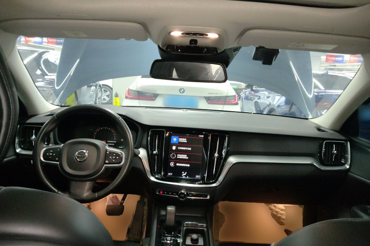 沃尔沃S60 2022款 B4 智逸豪华版中控内饰12