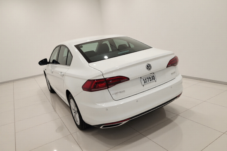 大众 宝来 2019款 改款 1.5L 自动精英型 国V车身外观5