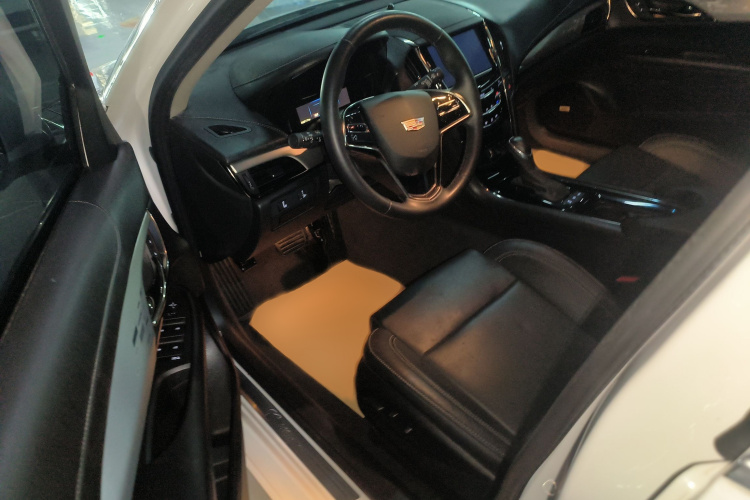 凯迪拉克ATS-L 2016款 28T 时尚型中控内饰7003
