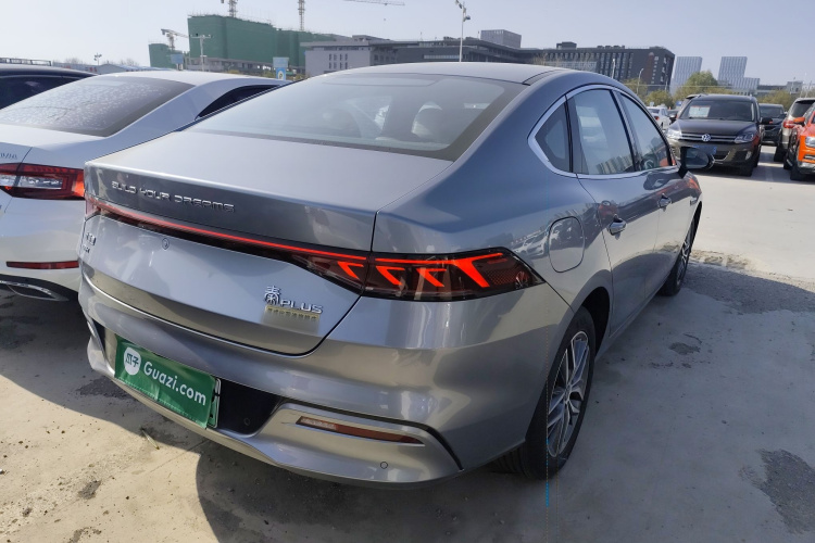 比亚迪 秦PLUS 2023款 冠军版 DM-i 120KM卓越型车身外观7