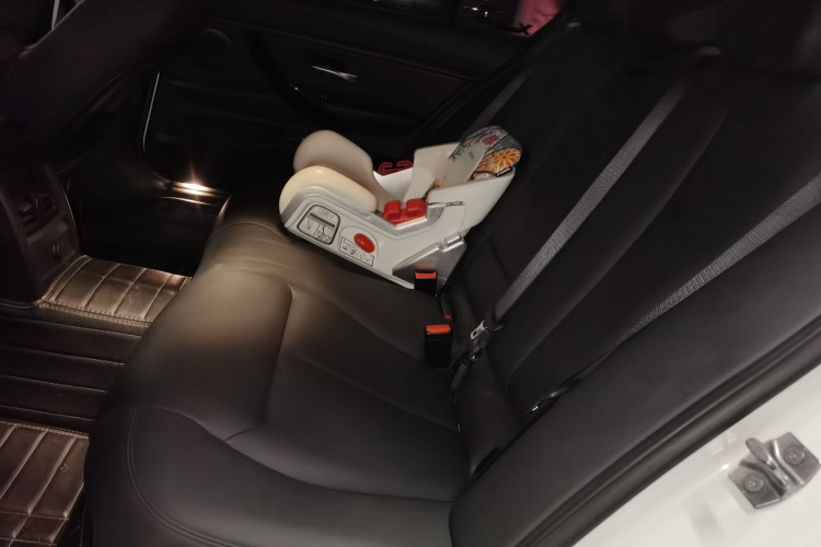 宝马3系 2017款 320Li 时尚型中控内饰7004