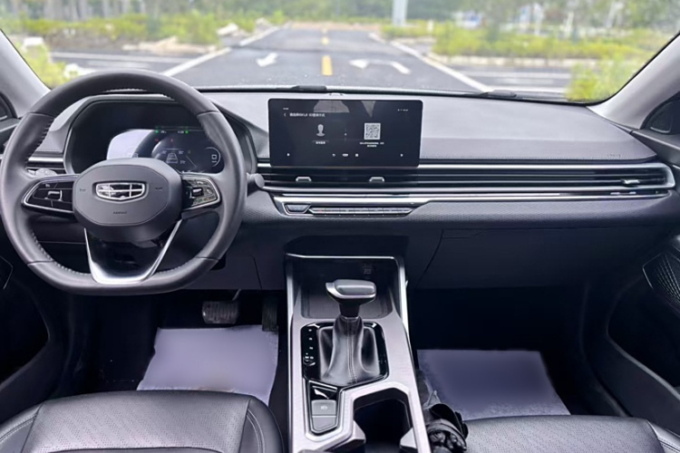 吉利汽车 帝豪 2022款 第4代 1.5L CVT精英型中控内饰7001