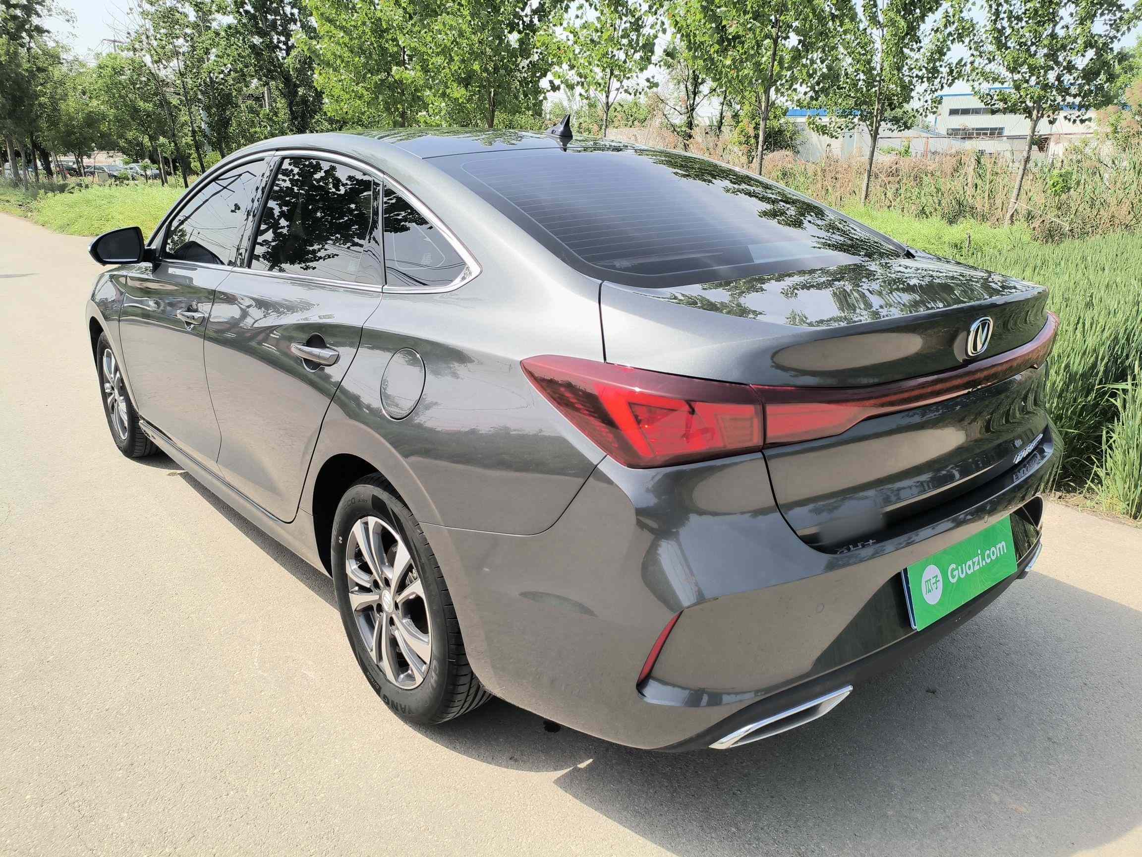 长安 逸动 2025款 PLUS 1.4T 双离合高能版(3)