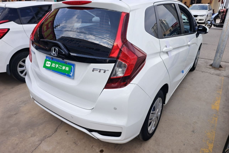 本田 飞度 2020款 1.5L CVT舒适版车身外观7