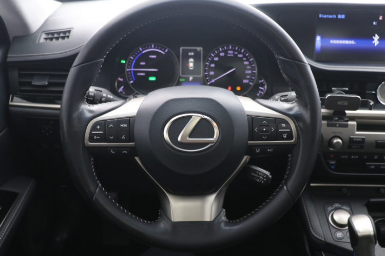 雷克萨斯ES 2015款 300h 舒适版中控内饰7002