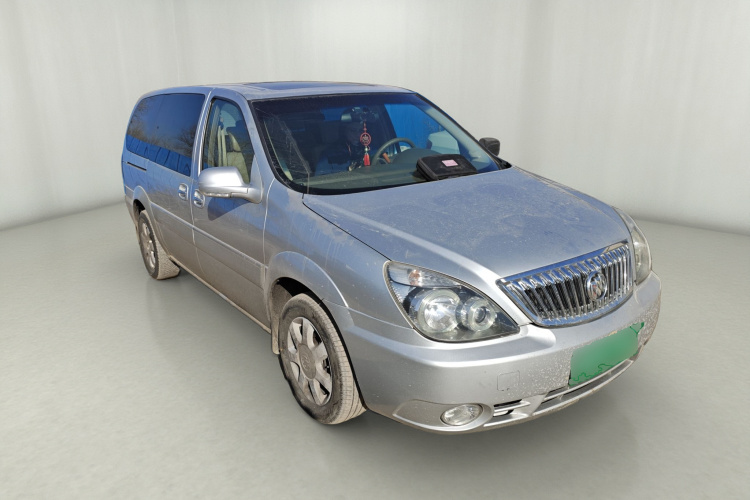 别克GL8 2006款 陆尊 3.0L CT 舒适版车身外观3