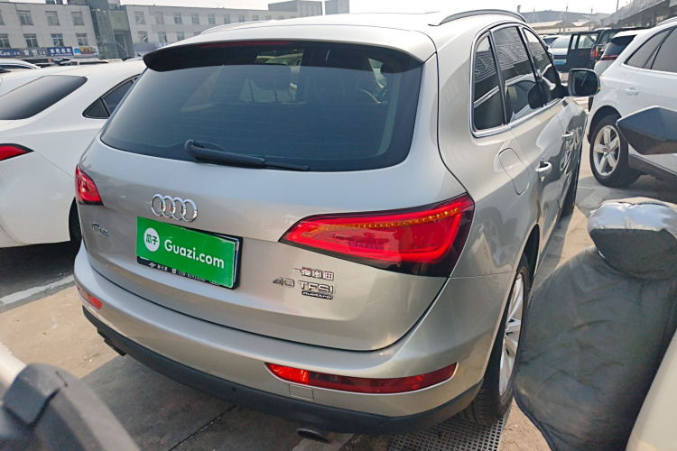 奥迪Q5 2015款 40 TFSI 进取型车身外观7