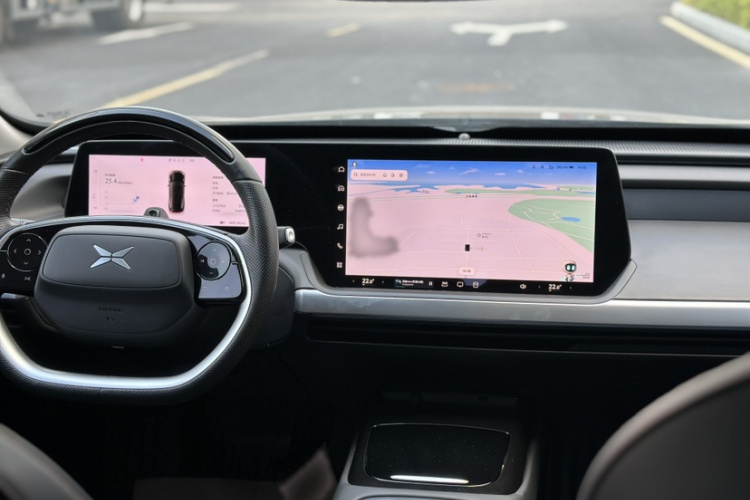 小鹏P7 2022款 480N+中控内饰7008