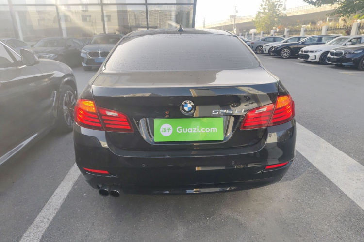 宝马5系 2017款 525Li 领先型车身外观6