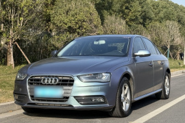 奥迪A4L 2016款 30 TFSI 典藏版 自动舒适型
