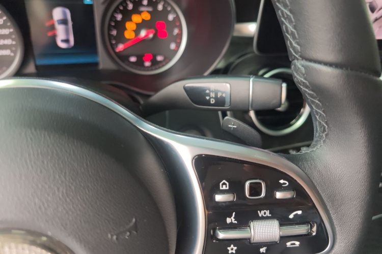 奔驰C级 2019款 C 180 L 时尚型运动版局部细节18