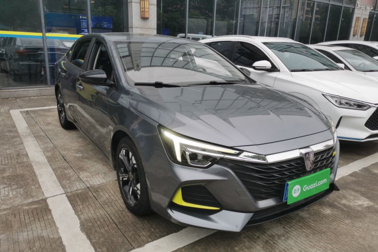 荣威i6 MAX 2020款 300TGI 自动爽酷版车身外观3