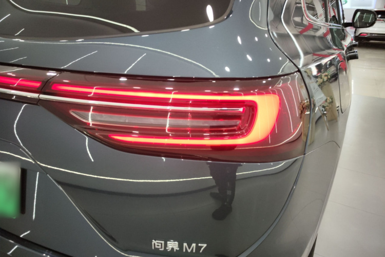 鸿蒙智行 问界M7 2024款 1.5T 智驾后驱Ultra版 5座车身外观6006