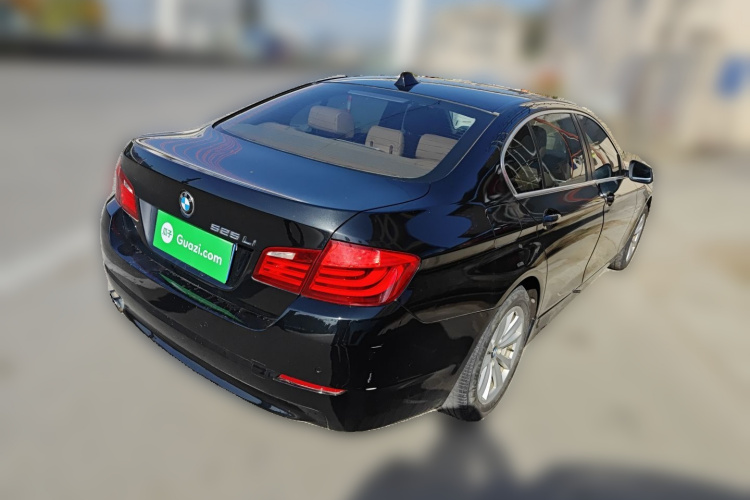 宝马5系 2013款 525Li 豪华型车身外观7