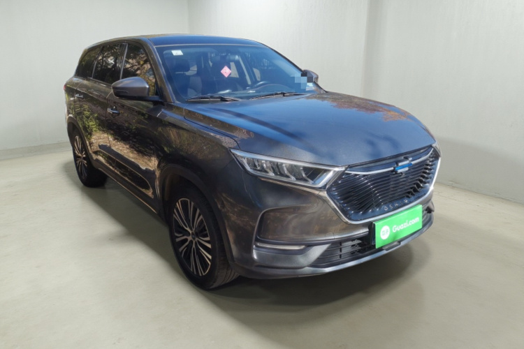 长安欧尚X7 2021款 1.5T 自动豪华型车身外观3