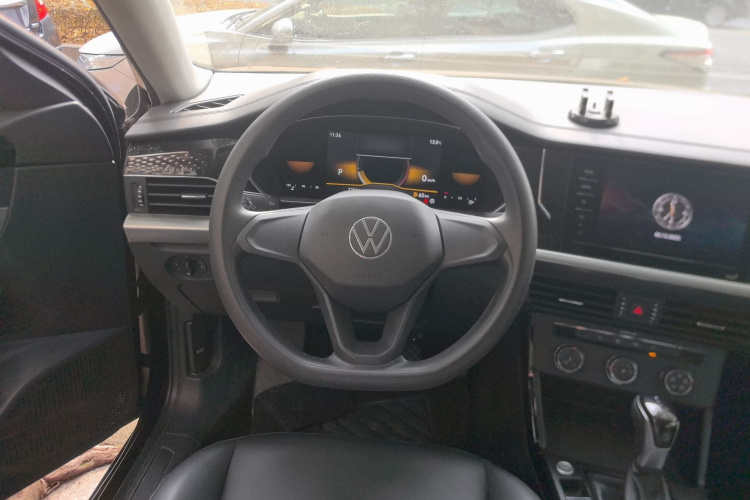 大众 帕萨特 2022款 280TSI 商务版中控内饰13