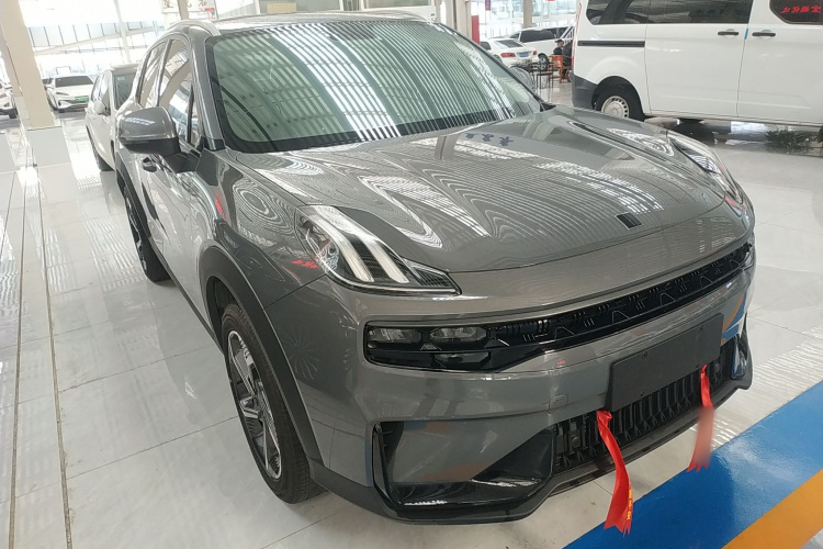 领克06 2023款 Remix 1.5T 劲Pro车身外观3