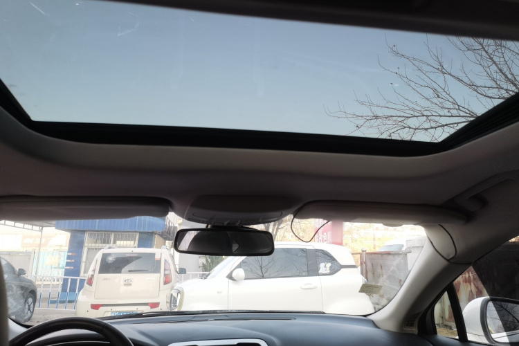 福特 蒙迪欧 2013款 1.5L GTDi180时尚型中控内饰22