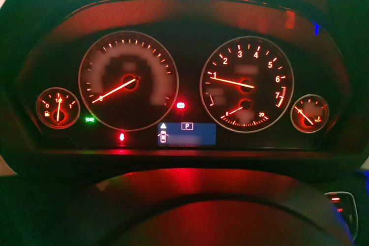 宝马3系 2014款 320Li 时尚型局部细节14