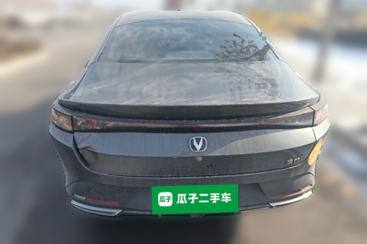 长安 逸动 2025款 蓝鲸 1.5T 500Bar尊贵型车身外观6