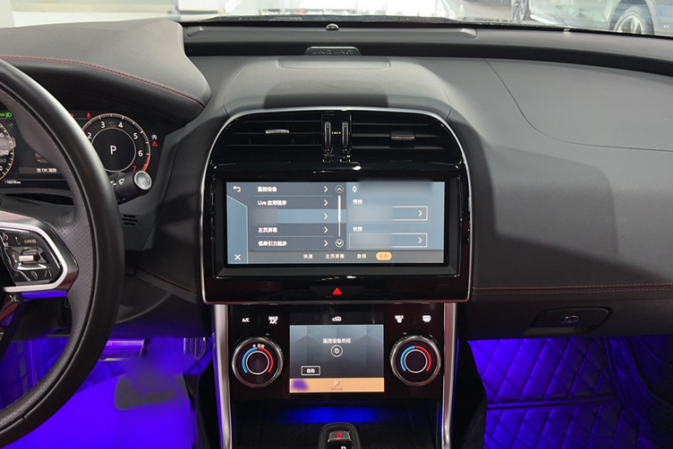 捷豹XEL 2024款 2.0T 250PS R-DYNAMIC S耀黑运动版局部细节16