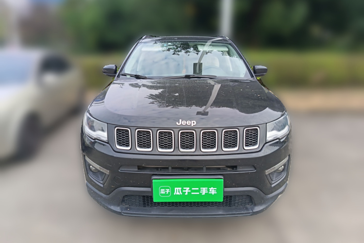 Jeep 指南者 2020款 220T 自动精英版车身外观6001