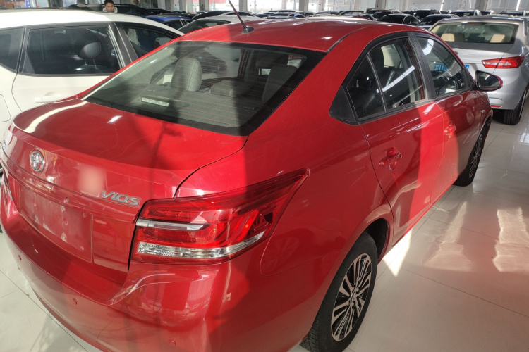 丰田 威驰 2019款 1.5L CVT创行版车身外观7