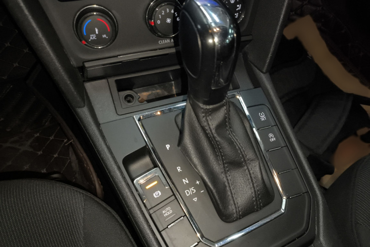 大众 凌渡 2018款 230TSI DSG风尚版局部细节18