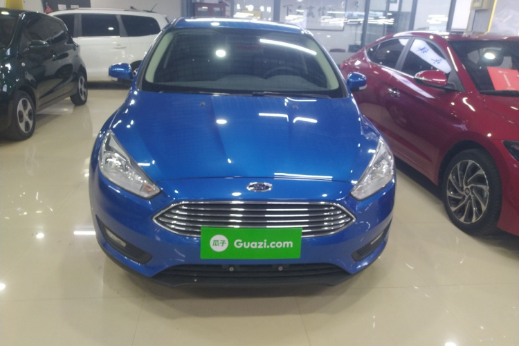 福特 福克斯 2020款 两厢经典 1.5L 自动风尚型车身外观2