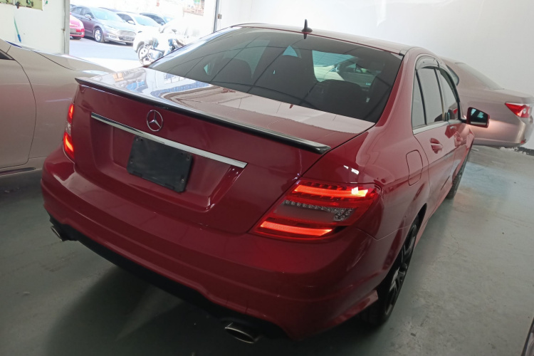 奔驰C级 2013款 C 300 运动型 Grand Edition车身外观7