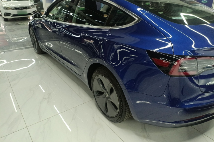 特斯拉 Model 3 2020款 改款 长续航后轮驱动版车身外观6002