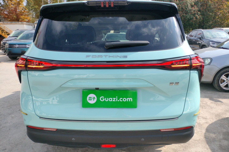 东风风行 风行游艇 2022款 1.5T DCT逐浪版车身外观6