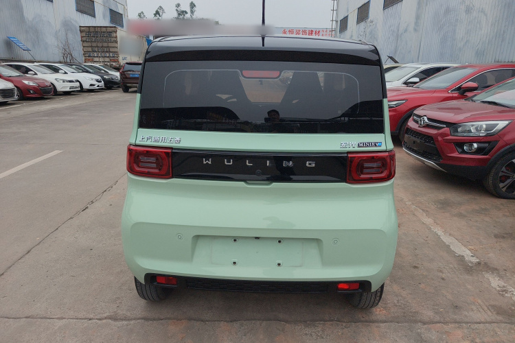五菱汽车 宏光MINIEV 2022款 轻松款 磷酸铁锂车身外观6