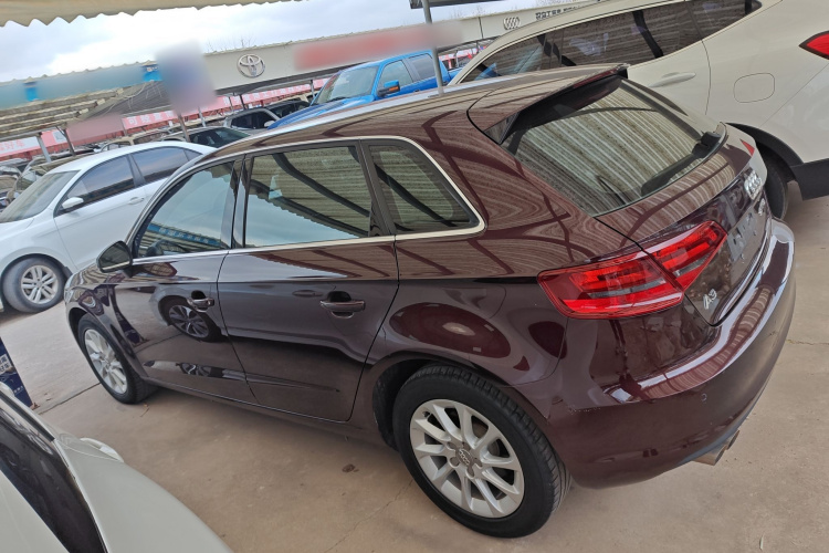 奥迪A3 2016款 Sportback 35 TFSI 进取型车身外观4