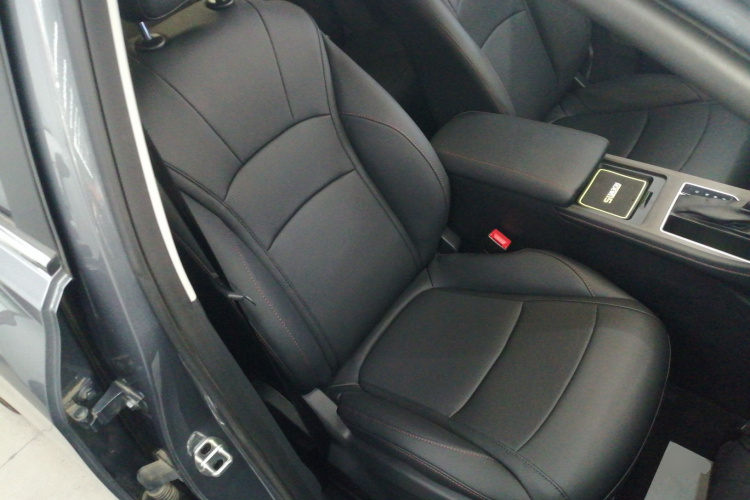 荣威i5 2023款 1.5L CVT豪华版局部细节41