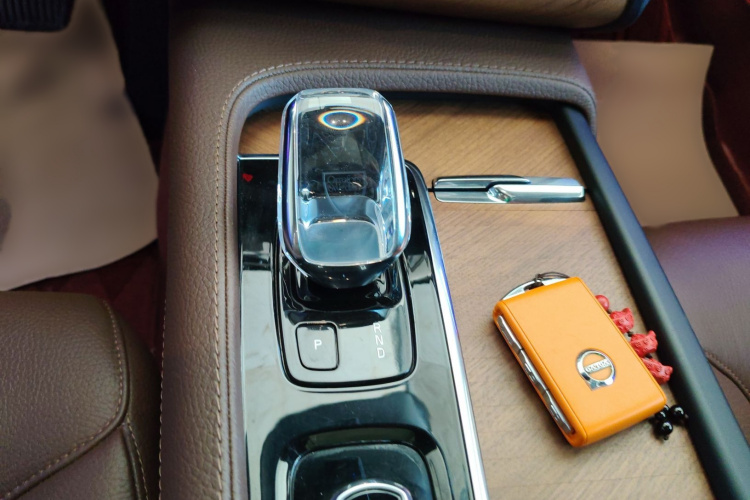 沃尔沃XC90 2022款 B6 智逸豪华版 7座局部细节18