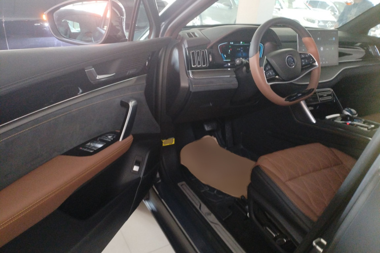 比亚迪 唐新能源 2021款 DM-i 112KM 尊贵型中控内饰20