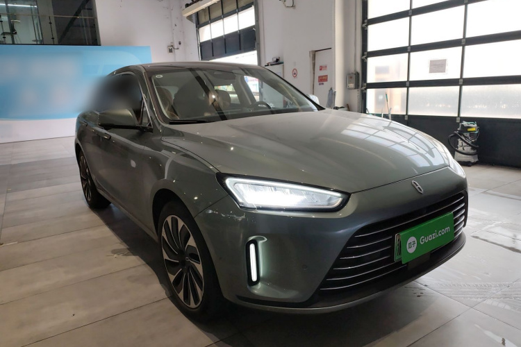 鸿蒙智行 问界M5 2022款 增程四驱至臻版车身外观3