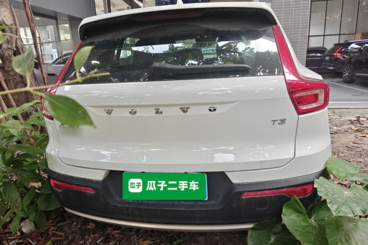 沃尔沃XC40 2020款 T3 智行时尚版车身外观6