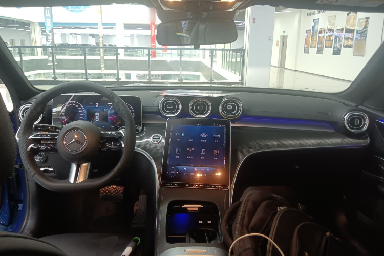 奔驰C级 2023款 改款二 C 260 L 运动版中控内饰12
