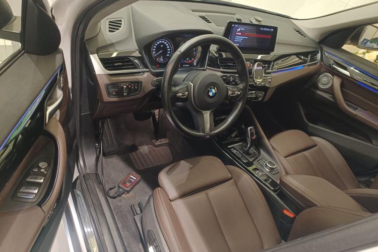 宝马X1 2021款 sDrive20Li 尊享型中控内饰20