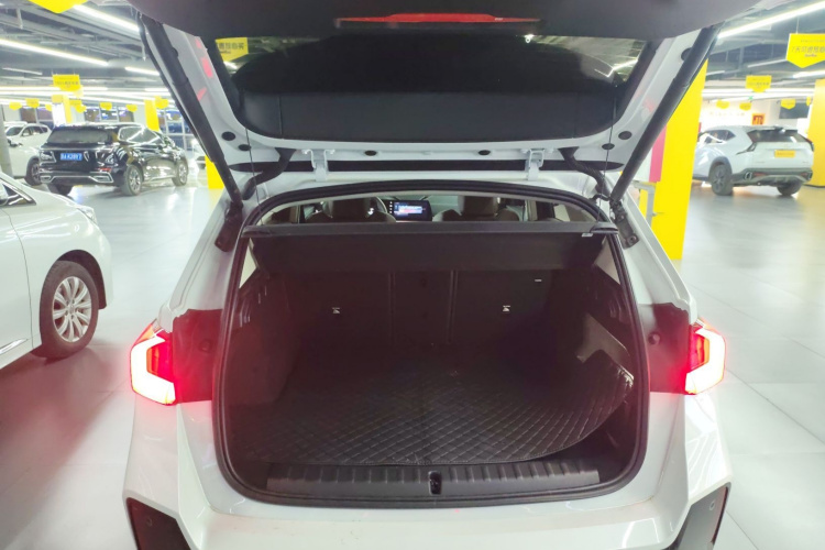 宝马iX1 2025款 eDrive25L M运动套装局部细节23