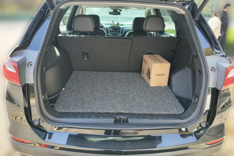 雪佛兰 探界者 2018款 RS 550T 自动四驱捍界版中控内饰23