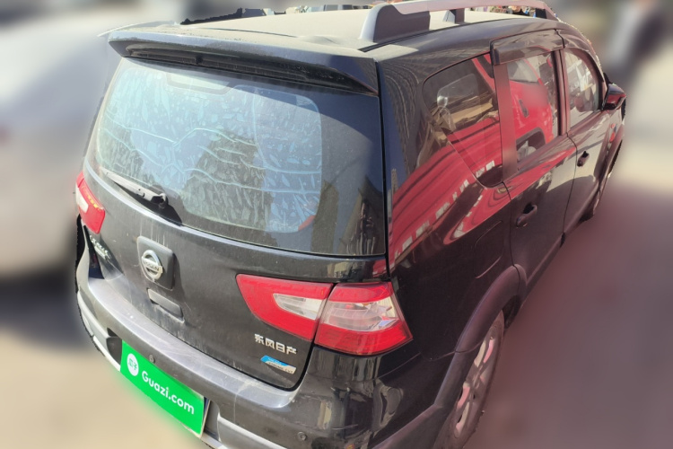 日产 骊威 2013款 劲锐 1.6XV CVT豪华版车身外观6005