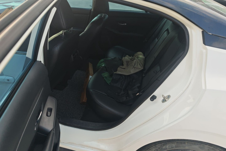 日产 轩逸 2020款 1.6L XL CVT悦享版中控内饰21