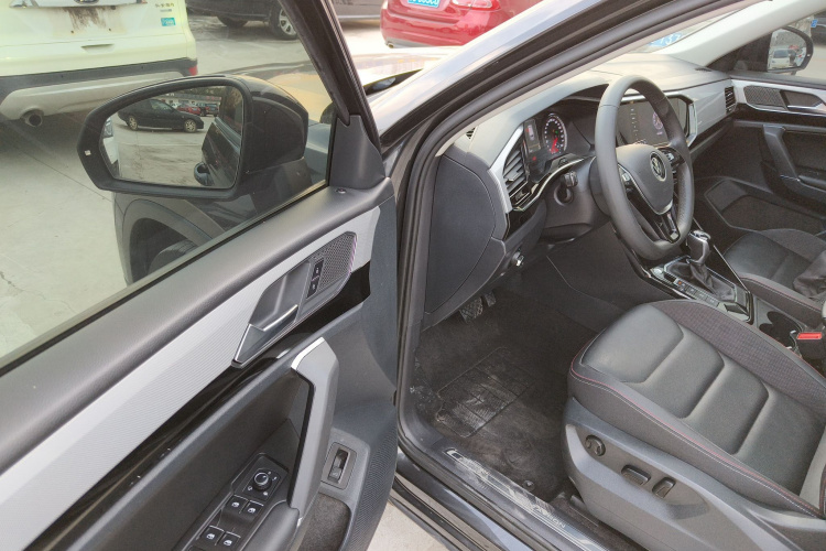 大众 探岳 2021款 330TSI 两驱豪华智联版中控内饰20